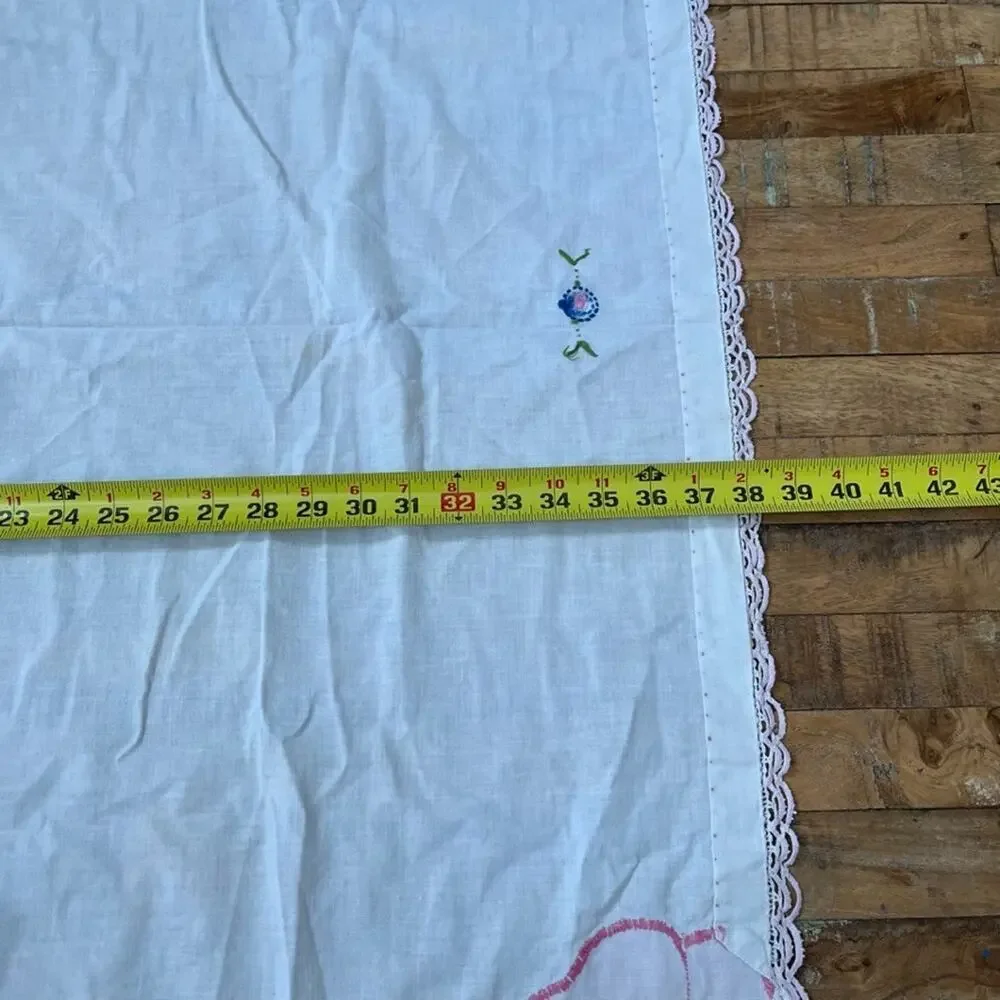 Vtg Hand-Embroidered Linen Kitchen Cloth 36 x 38 in Floral Appliques Lace Trim